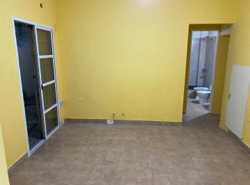 Departamento de 2 ambientes, La Matanza · Departamento de 2 Amb. C/patio (S. Cabral 1200 - R. Mejía)