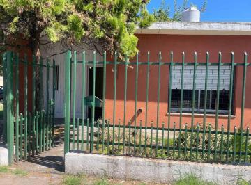 Casa · 76m² · 4 Ambientes · 2 Cocheras · Casa en Venta, 4 Amb, Jose C Paz