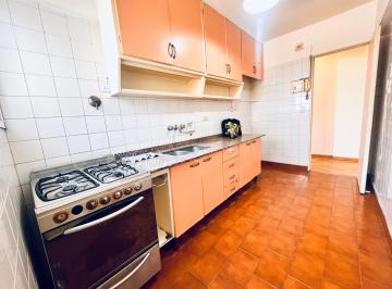 Departamento de 4 ambientes, Constitución · 3 Dorm., Muy Buen Estado