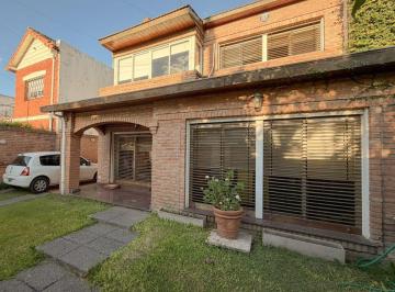Casa de 5 ambientes, Morón · Casa 5 Ambientes con Pileta en Castelar