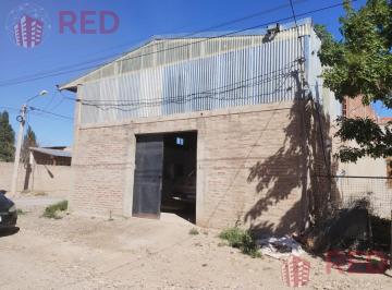 Bodega-Galpón · 360m² · 6 Ambientes · Galpon con Casa en Venta en Centenario