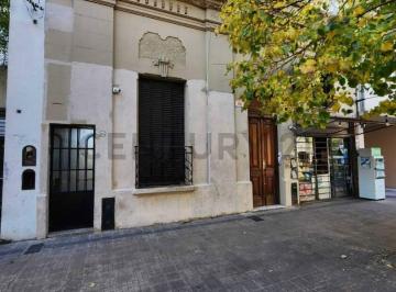 PH · 78m² · 4 Ambientes · 11 Entre 60 y 61. PH en Venta La Plata
