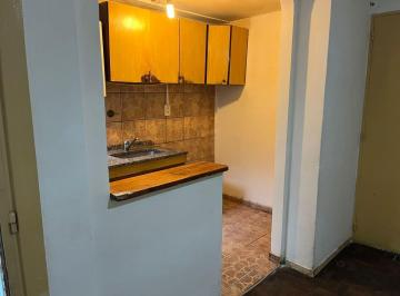 Departamento · 33m² · 2 Ambientes · Venta 2 Amb X Escalera a Refaccionar - Floresta