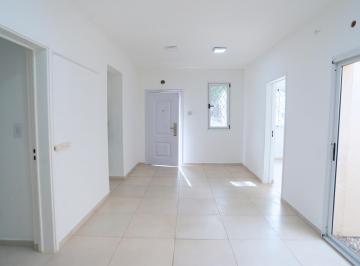 Consultorio · 94m² · 6 Ambientes · Local/oficina en Quilmes Centro Apto Vivienda