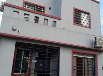 Casa de 5 ambientes, Lomas de Zamora · Excelente Oportunidad Casa 5 Ambientes con Patio y Cochera