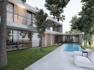 Casa · 310m² · 5 Ambientes · 1 Cochera · Casa en Venta en Villarobles, Pinamar, Costa Atlántica