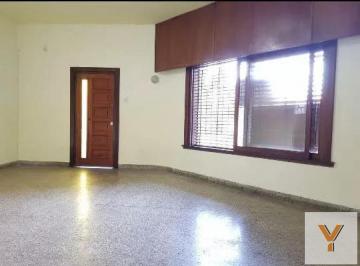 PH · 93m² · 3 Ambientes · PH en Venta - 2 Dorm. 1 Baño - 105,91 m² - Quilmes