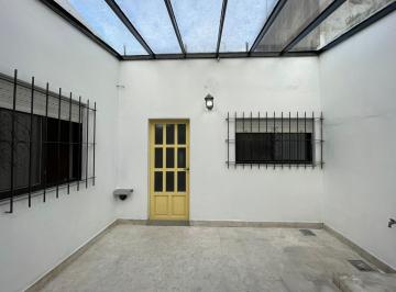 Departamento · 40m² · 2 Ambientes · PH de 2 Amb con Patio - Ramos Mejia