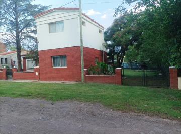 Casa · 117m² · 5 Ambientes · 3 Cocheras · Casa en Venta - 3 Dorm. 2 Baños - Cochera - 750 m² - Villa del Dique, Córdoba
