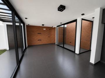 Casa · 111m² · 2 Dormitorios · 2 Cocheras · Casa en Docta