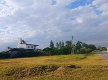 Terreno , Funes · Excelente Terreno en Esquina
