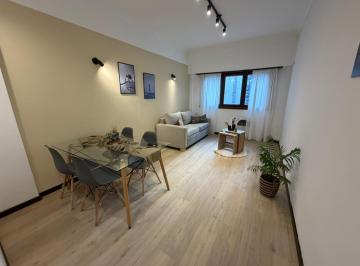 Departamento · 4m² · 2 Dormitorios · Departamento 2 Ambientes con Dependencia Reciclado