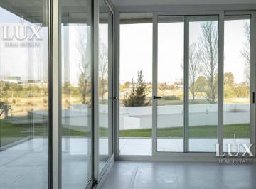 Departamento · 160m² · 4 Ambientes · 2 Cocheras · Departamento 4 Ambientes en Venta en Planta Baja con Piscina Propia, en El Yoo, Nordelta