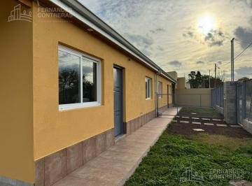 Casa · 100m² · 3 Ambientes · 1 Cochera · Casas en Alquiler