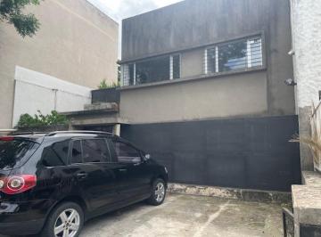 Casa · 238m² · 10 Ambientes · Casa en Venta Apto Credito Florida, Vicente Lopez