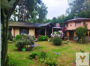 Edificio · 160m² · 6 Ambientes · 3 Cocheras · Complejo de Cabañas - 3 Dorm. 3 Baños - 160 m² - Santa Teresita