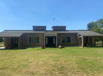 Campo · 220m² · 7 Ambientes · Campo en Venta 8 Ambientes en Exaltación de La Cruz