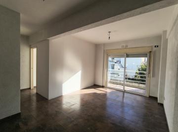 Living · Venta Departamento 3 Ambientes San Martin Centro, Oportunidad, Semi Piso ¡No Lo Dejes Pasar!