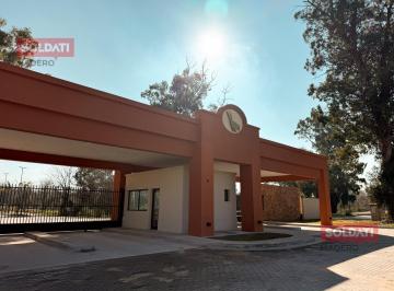Terreno · 735m² · Terreno en Barrio Privado Abril Sur
