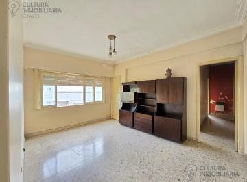 Departamento · 80m² · 4 Ambientes · Departamento 3 Ambientes con Dependencia en Ramos Mejia Centro