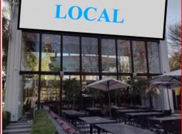 Local comercial · 369m² · Excelente Renta! - Inversores! Local Frente Al Jockey Club