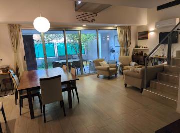 Casa · 156m² · 4 Ambientes · 1 Cochera · Housing Chacrita - Zona Sur - Vení a Conocerlo!