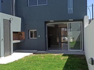 Casa · 108m² · 3 Ambientes · 1 Cochera · La Paya 2 - Dúplex Premium 2 Dorm - (Zona Tejas 2)