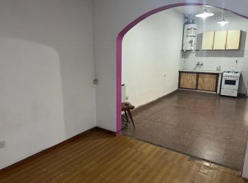 Casa · 80m² · 3 Ambientes · 1 Cochera · Casa en Carapachay