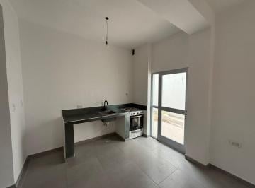 Casa · 3 Ambientes · 1 Cochera · Casa en Villa Adelina
