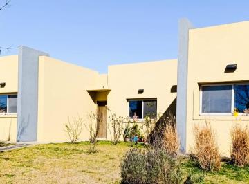 Casa · 150m² · 6 Ambientes · 1 Cochera · El Canton - Puerto