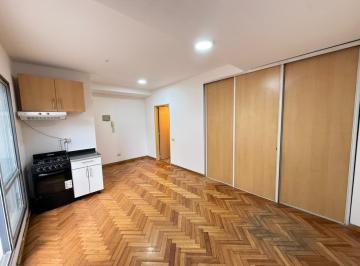 Oficina comercial · 22m² · 1 Ambiente · Monoambiente en Alquiler. Patio. Apto Profesional. Villa Urquiza