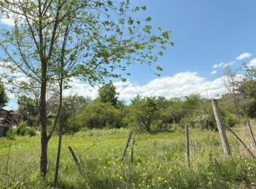 Terreno · 2250m² · Venta 2 Lotes de 2.250 m² en Villa Parque Siquiman