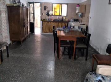 Casa · 90m² · 7 Ambientes · 3 Cocheras · Casa en Venta - 5 Dorm. 2 Baños - La Matanza