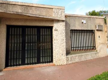 Casa · 136m² · 4 Ambientes · 1 Cochera · Venta Casa 3 Dorm. Pacheco 600