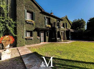 Casa · 450m² · 6 Ambientes · 10 Cocheras · Venta Casa, martinez. Residencia Exclusiva en Martínez: Fracción Única de 3.872 m²