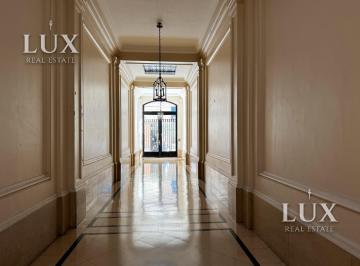 Departamento · 90m² · 4 Ambientes · Departamento Semipiso Venta 4 Ambientes de Estilo en Monserrat. Oportunidad. Categoria Apto Credito.