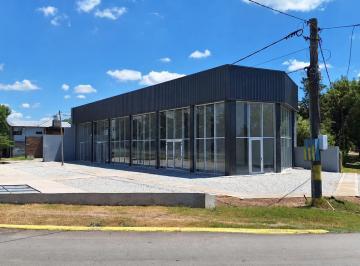 Local comercial · 360m² · 10 Cocheras · Local Av Arturo Illia Al 1500