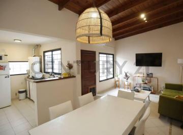 PH · 51m² · 2 Ambientes · Venta de PH 1 Dormitorio y Patio en Calle 55 E 23 y 24