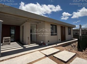 Casa · 150m² · 4 Ambientes · Casa de 4 Ambientes en Venta en Lares de Canning, Canning, Ezeiza