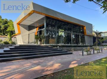 Local comercial · 524m² · 20 Cocheras · Excelente Local a Estrenar en Esquina, Venta, Unico en La Zona de Punta Chica