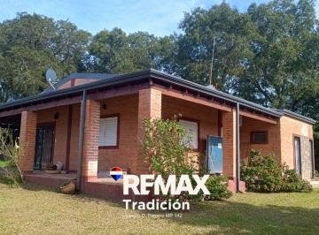 Casa · 100m² · 3 Ambientes · 1 Cochera · Venta Casa Cerca Al Rio Negro en Puerto Tirol