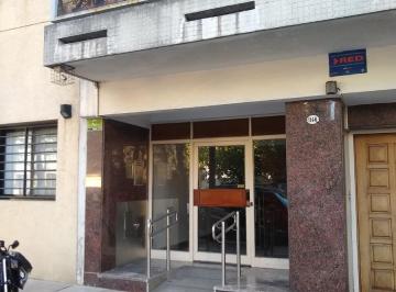 Departamento · 42m² · 2 Ambientes · Dos Ambientes en Alquiler Piso Alto!