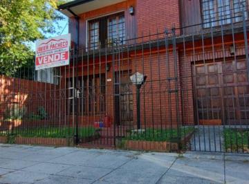 Casa de 3 ambientes, Quilmes · Chalet 2 Plantas con Departamento Independiente Al Fondo, a Pasos del Centro de Quilmes