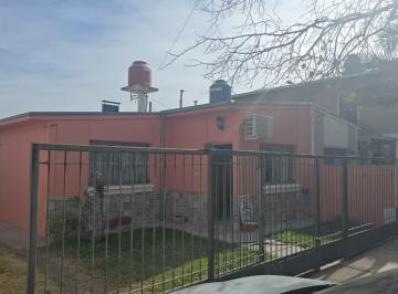 Casa · 70m² · 2 Dormitorios · Casa en Barrio Américasa