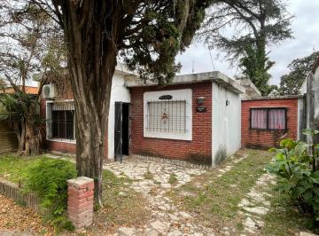 Casa · 100m² · 4 Ambientes · 1 Cochera · Casa 4 Ambientes a Reciclar con Terreno de 340 m