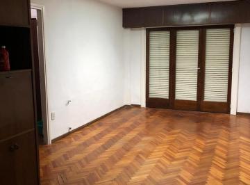 PH · 60m² · 3 Ambientes · PH en Venta - 2 Dorm. 1 Baño - Barracas