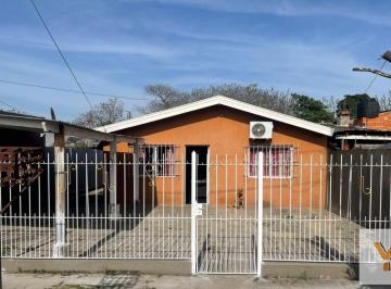 Casa · 80m² · 4 Ambientes · 1 Cochera · Casa en Venta - 2 Dorm. 2 Baños - 500 m² - Moreno