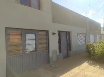 Casa · 220m² · 2 Ambientes · 1 Cochera · Casa en Venta - 1 Dormitorio 2 Baños - Cochera - 250 m² - Olavarría