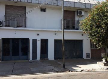 Departamento · 65m² · 4 Ambientes · Depto 4 Amb Al Frente con Patio