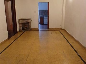 PH · 90m² · 4 Ambientes · Alquiler Vivienda Tipo PH Al Frente